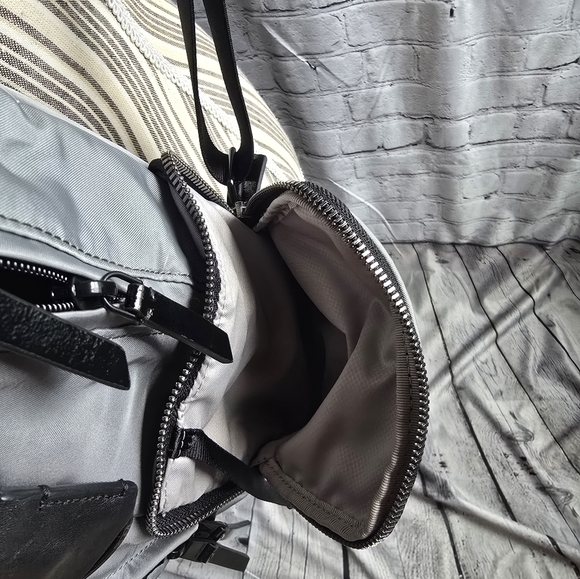 Tumi Voyageur Carson Backpack Nylon in Grey Mist - Picture 10 of 14